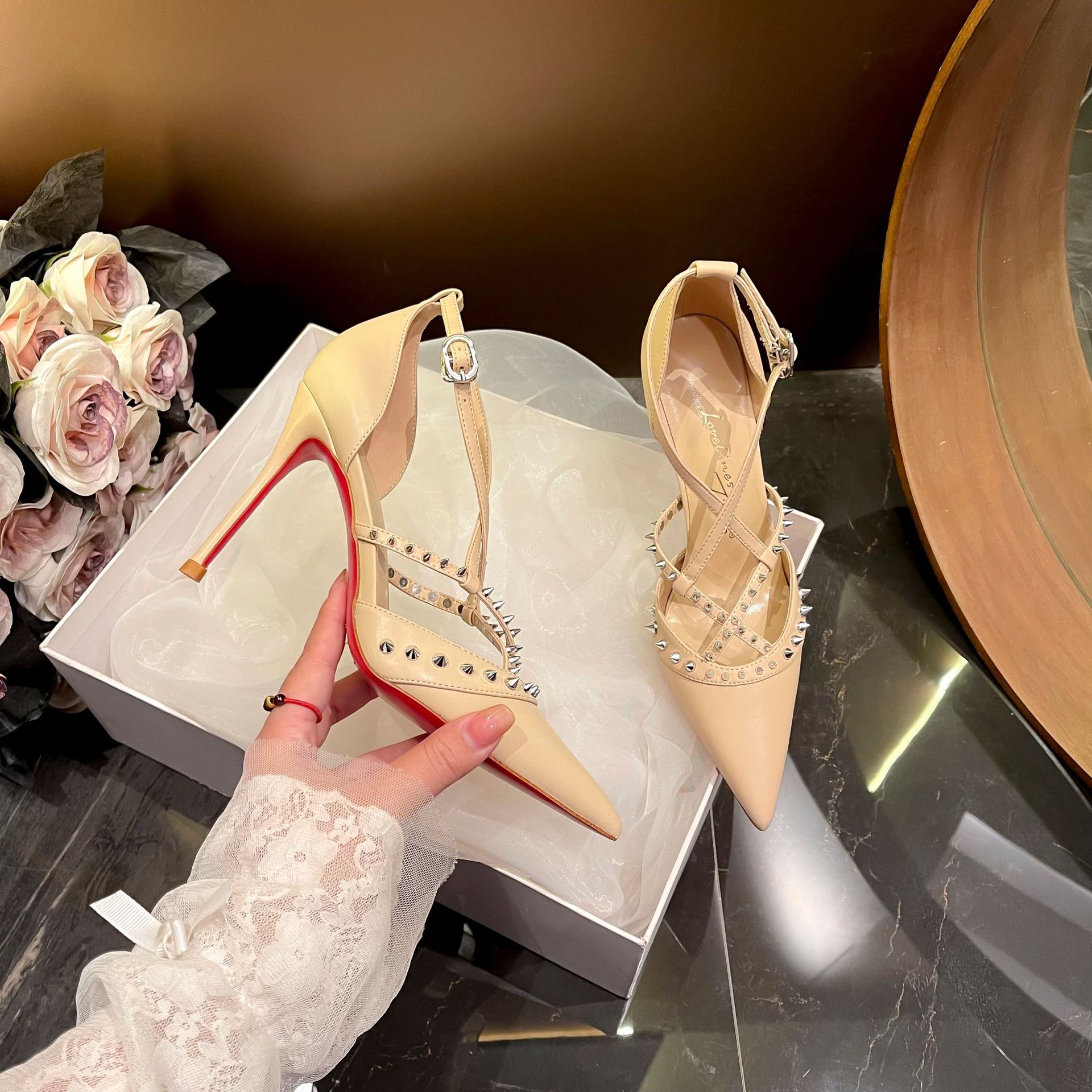 Sandal Sepatu Wanita Retro Set - Women'S Fashion Sandals ulasan dan harga